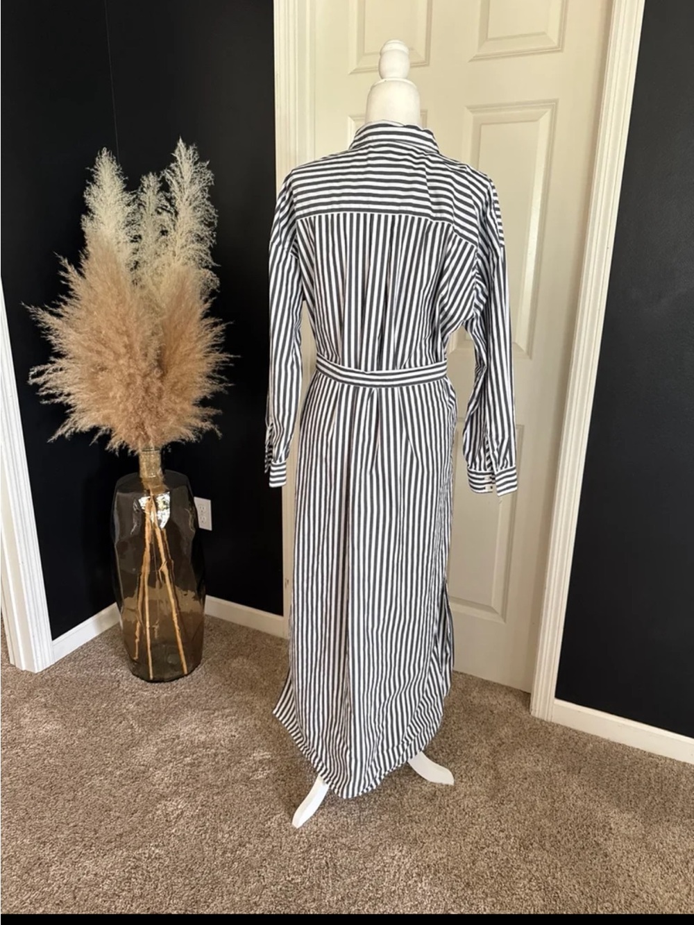 LOFT Grey/White Striped Poplin Belted Pocket Shirtdress size Large - Picture 8 of 12